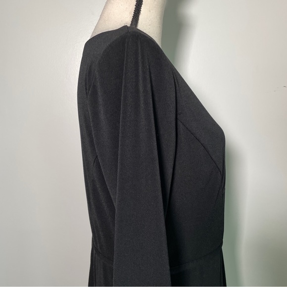 Ann Taylor Black Fit and Flare 3/4 Sleeves Size 10 - Picture 13 of 13